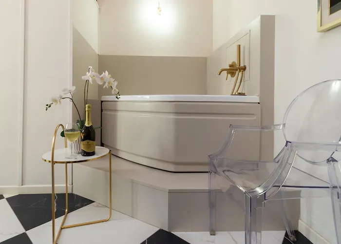 Teatrum Loft Teatro Galli -jacuzzi In Rimini