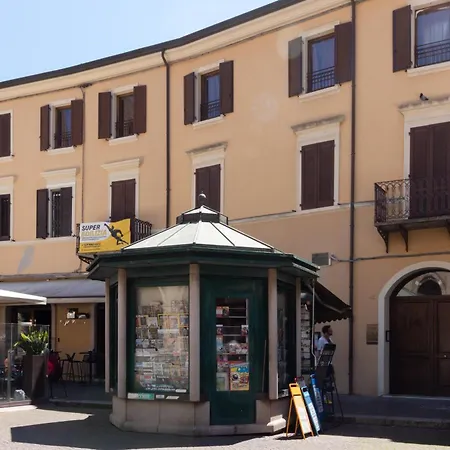 Apartment Teatrum Loft Teatro Galli -jacuzzi In *
