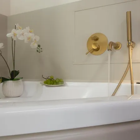 Teatrum Loft Teatro Galli -jacuzzi In Apartment *