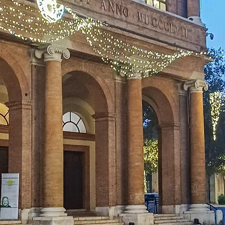 Teatrum Loft Teatro Galli -jacuzzi In Daire Rimini