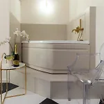 Teatrum Loft Teatro Galli -jacuzzi In Rimini