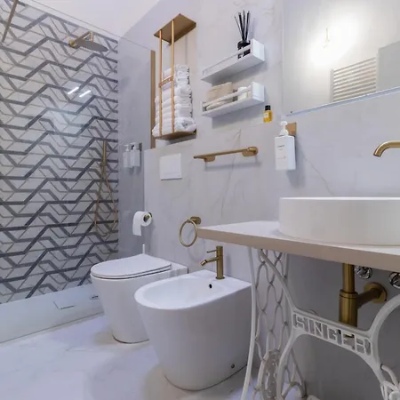Teatrum Loft Teatro Galli -jacuzzi In