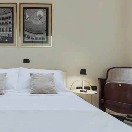 Apartment Teatrum Loft Teatro Galli -jacuzzi In *